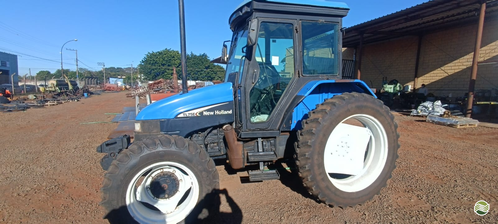 TRATOR NEW HOLLAND NEW TL 75 Tração 4x4 Novo Campo Comercial JABOTICABAL SÃO PAULO SP